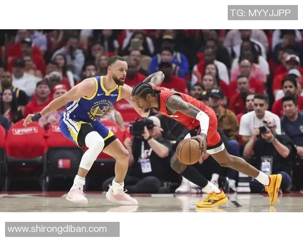 勇士与火箭季后赛第六场激战回顾关键时刻决定胜负的精彩瞬间